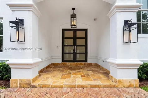 16763 NW 77th Path Miami Lakes FL 33016