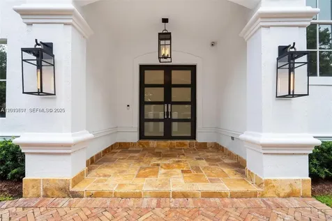 16763 NW 77th Path Miami Lakes FL 33016