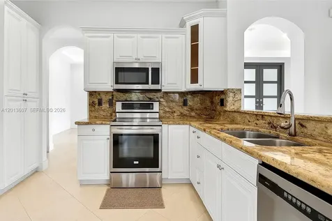 16763 NW 77th Path Miami Lakes FL 33016