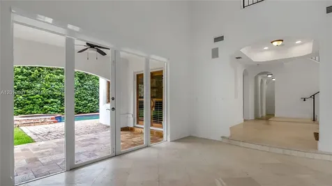 16763 NW 77th Path Miami Lakes FL 33016