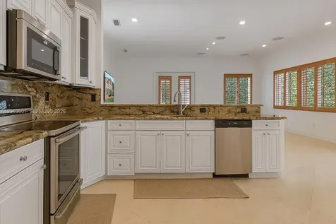 16763 NW 77th Path Miami Lakes FL 33016