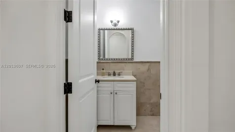 16763 NW 77th Path Miami Lakes FL 33016
