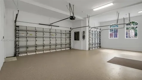16763 NW 77th Path Miami Lakes FL 33016