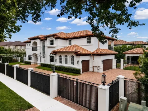 16763 NW 77th Path Miami Lakes FL 33016