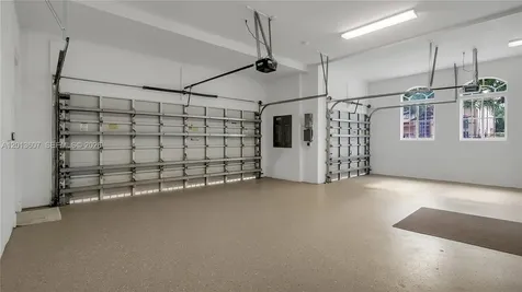 16763 NW 77th Path Miami Lakes FL 33016