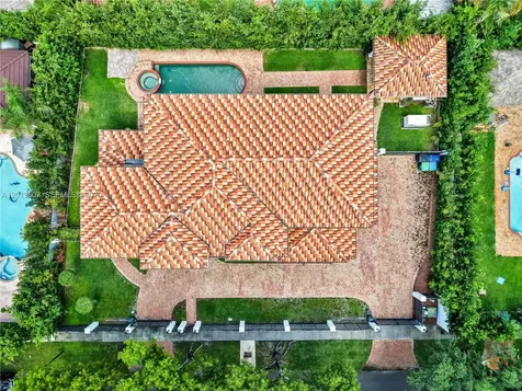 16763 NW 77th Path Miami Lakes FL 33016