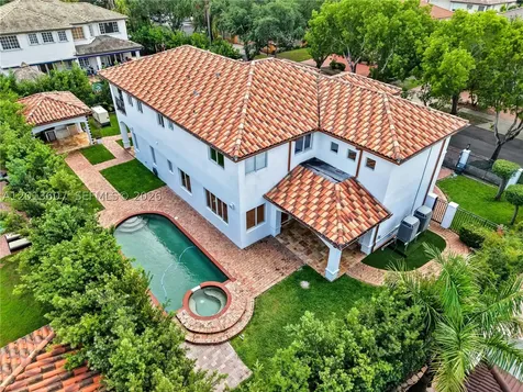 16763 NW 77th Path Miami Lakes FL 33016