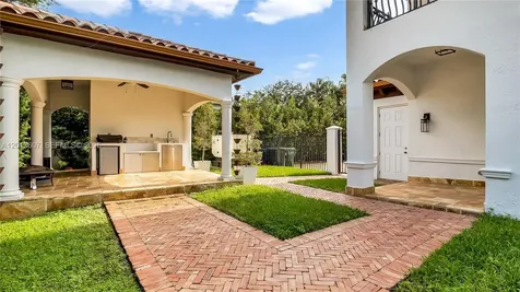 16763 NW 77th Path Miami Lakes FL 33016