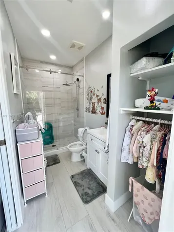 101 SW 58th Avenue Plantation FL 33317