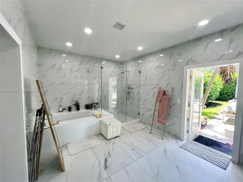 101 SW 58th Avenue Plantation FL 33317