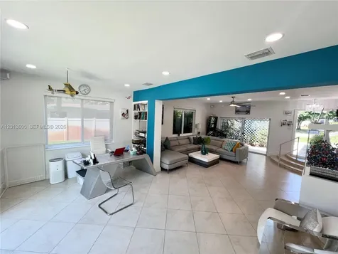 101 SW 58th Avenue Plantation FL 33317