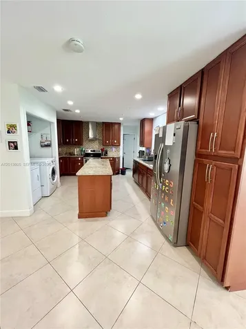 101 SW 58th Avenue Plantation FL 33317