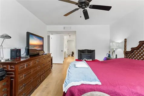 101 Ocean Lane Drive Key Biscayne FL 33149