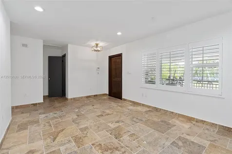 8745 SW 182nd Terrace Palmetto Bay FL 33157