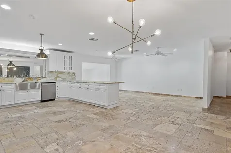 8745 SW 182nd Terrace Palmetto Bay FL 33157
