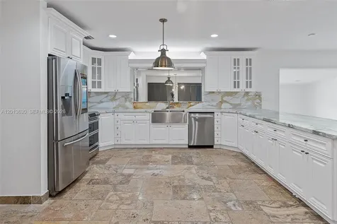 8745 SW 182nd Terrace Palmetto Bay FL 33157