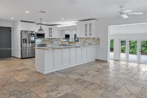 8745 SW 182nd Terrace Palmetto Bay FL 33157