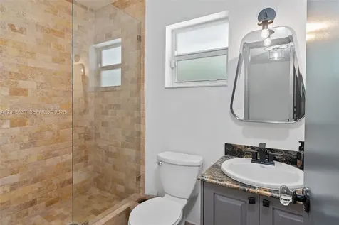 8745 SW 182nd Terrace Palmetto Bay FL 33157