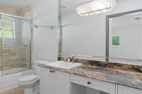 8745 SW 182nd Terrace Palmetto Bay FL 33157