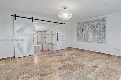 8745 SW 182nd Terrace Palmetto Bay FL 33157