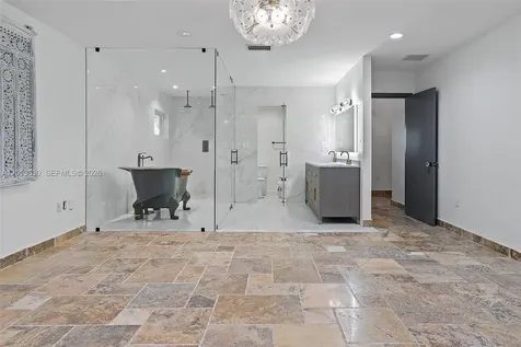 8745 SW 182nd Terrace Palmetto Bay FL 33157