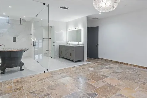 8745 SW 182nd Terrace Palmetto Bay FL 33157
