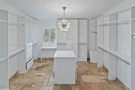 8745 SW 182nd Terrace Palmetto Bay FL 33157