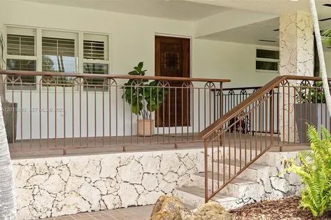 8745 SW 182nd Terrace Palmetto Bay FL 33157