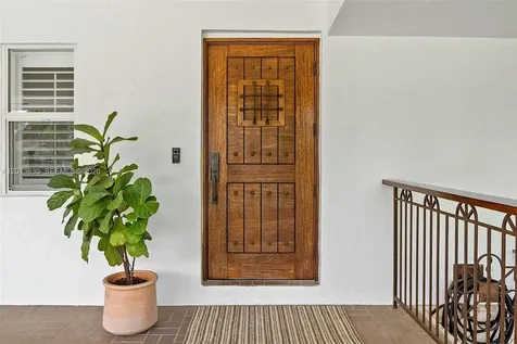8745 SW 182nd Terrace Palmetto Bay FL 33157