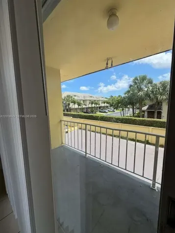 Lauderdale Lakes FL 33311