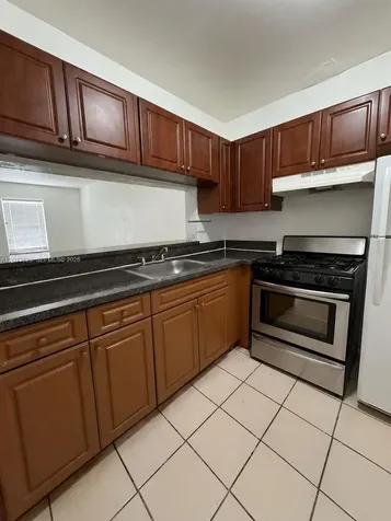 Lauderdale Lakes FL 33311