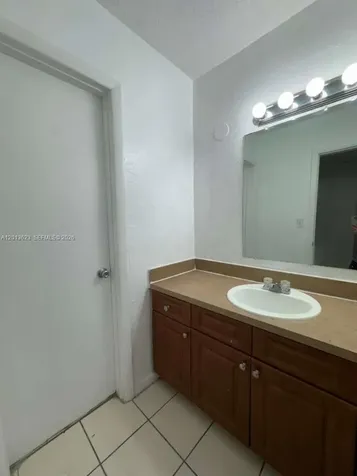 Lauderdale Lakes FL 33311