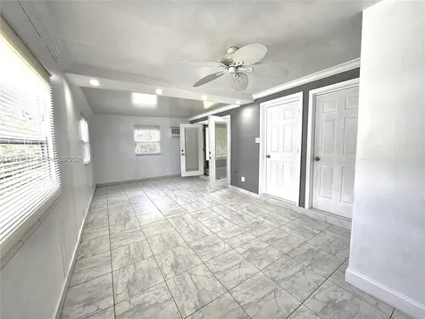1040 NW 73rd Terrace Margate FL 33063