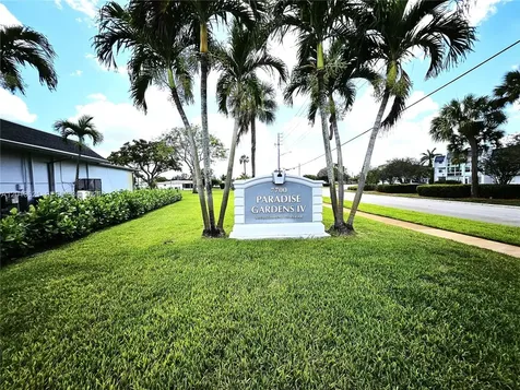 1040 NW 73rd Terrace Margate FL 33063