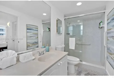 4001 S Ocean Drive Hollywood FL 33019