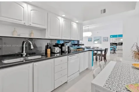 4001 S Ocean Drive Hollywood FL 33019