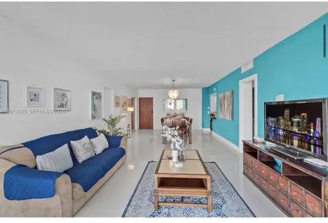 4001 S Ocean Drive Hollywood FL 33019