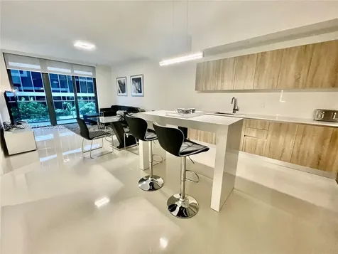 2960 NE 207th Aventura FL 33180