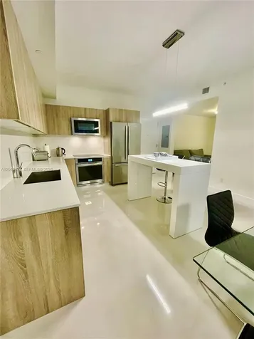 2960 NE 207th Aventura FL 33180