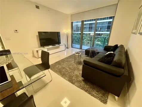 2960 NE 207th Aventura FL 33180
