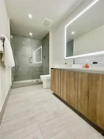 2960 NE 207th Aventura FL 33180
