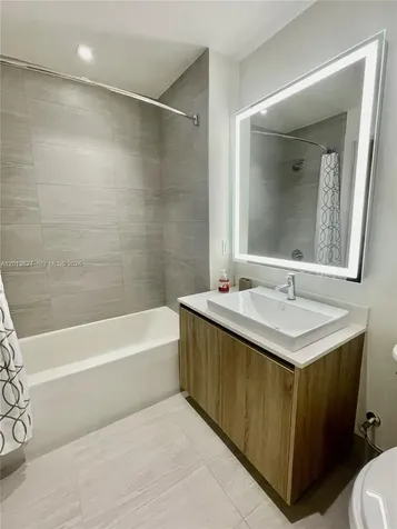 2960 NE 207th Aventura FL 33180