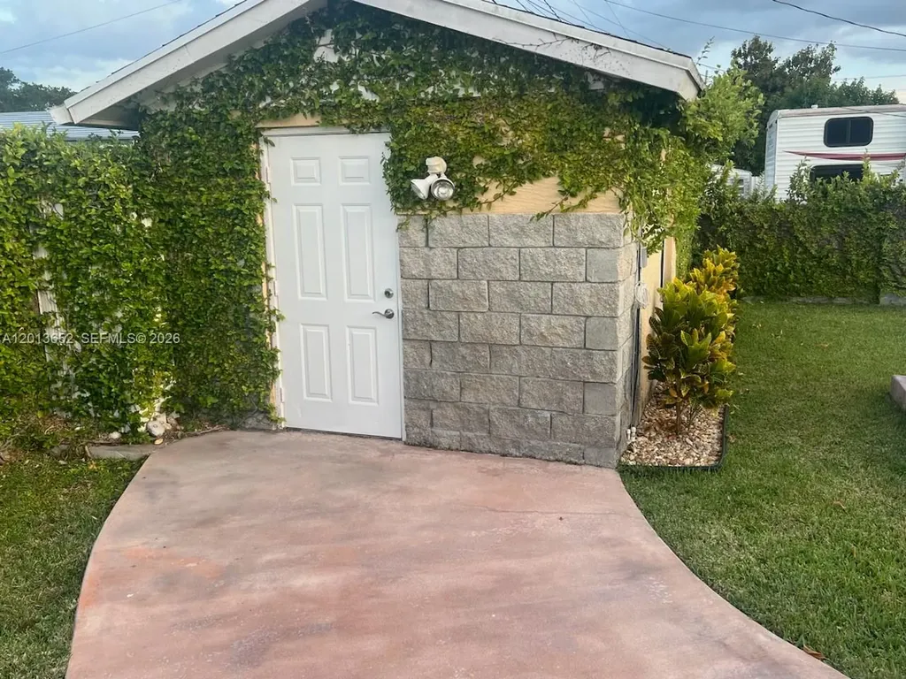 15025 Monroe Street Miami FL 33176