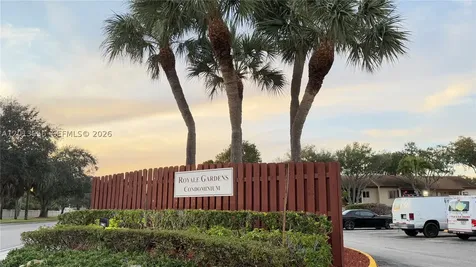 8011 Southgate Boulevard North Lauderdale FL 33068