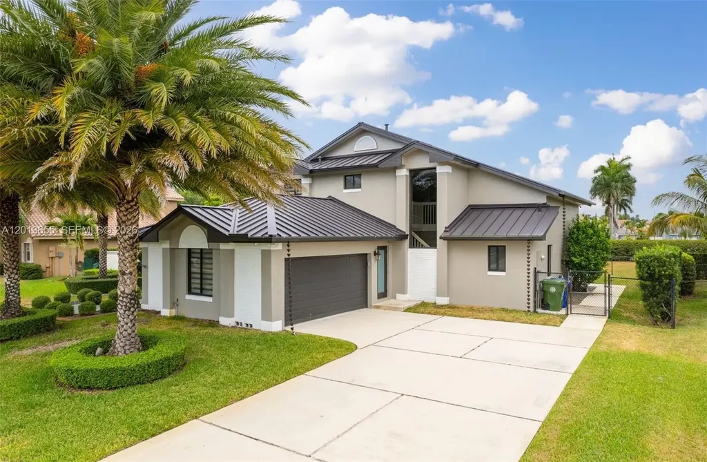 19811 NW 8th Street Pembroke Pines FL 33029