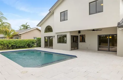 19811 NW 8th Street Pembroke Pines FL 33029