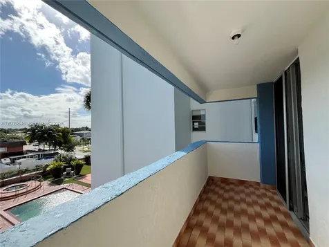 5050 NW 7th Street Miami FL 33126
