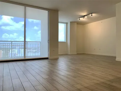 999 SW 1st Avenue Miami FL 33130