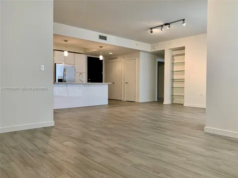 999 SW 1st Avenue Miami FL 33130