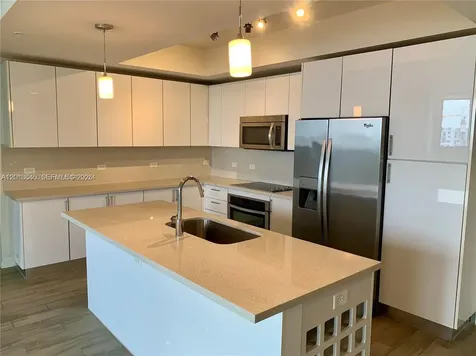 999 SW 1st Avenue Miami FL 33130